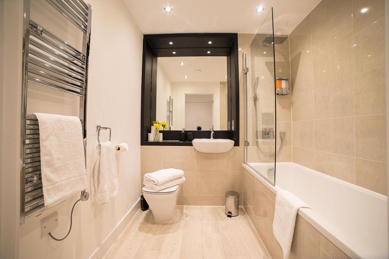 Luxury King Bed Apartment & Free Parking 캠브리지 외부 사진